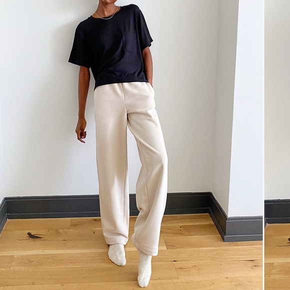 Aritzia Tops - Aritzia Wilfred Free Pocket T-Shirt Black Size XXS